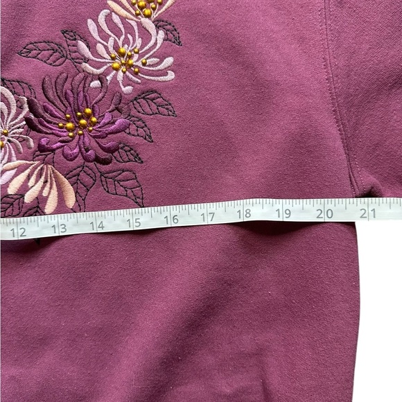 Vintage Top Stitch by Morning Sun Purple Embroidered Floral Sweatshirt Size M - Picture 5 of 6